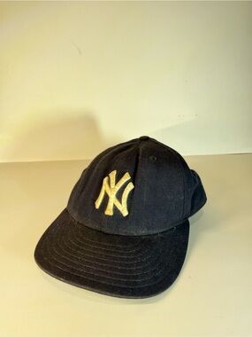 New Era Navy and Beige 59FIFTY Fitted Baseball Cap